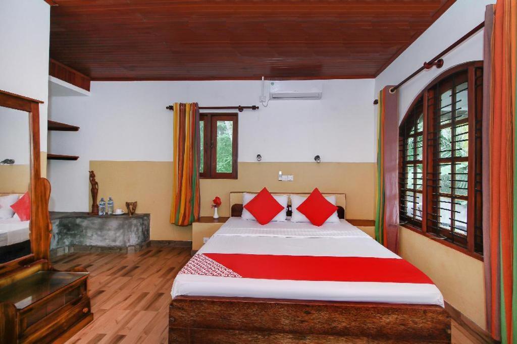 Sunny'S Garden Hotel Ambalangoda  Exterior photo
